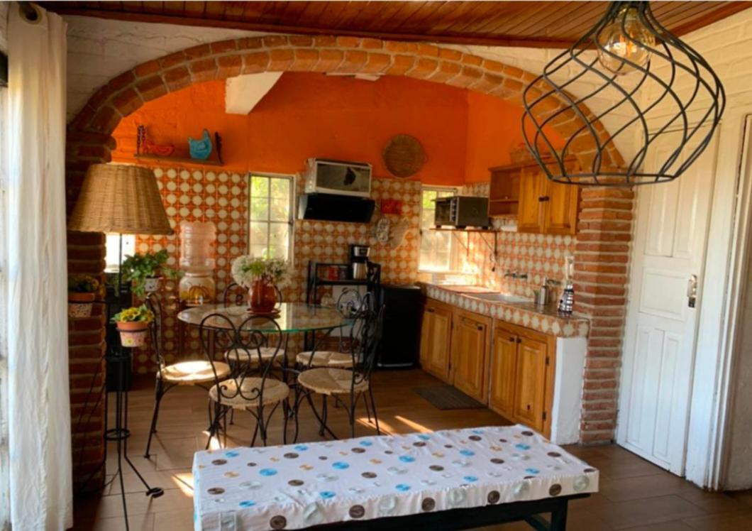 Cabana Blanca Nieves Y Los 9 Enanos Tapalpa Exterior photo