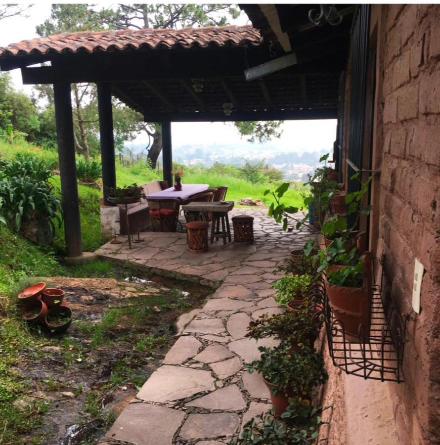 Cabana Blanca Nieves Y Los 9 Enanos Tapalpa Exterior photo